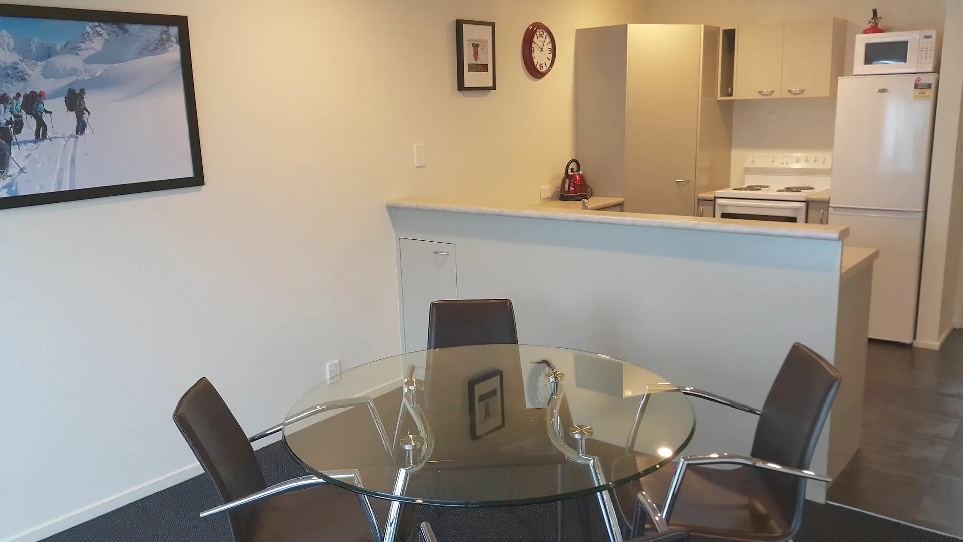 Riccarton Loft - Christchurch Holiday Homes Διαμέρισμα